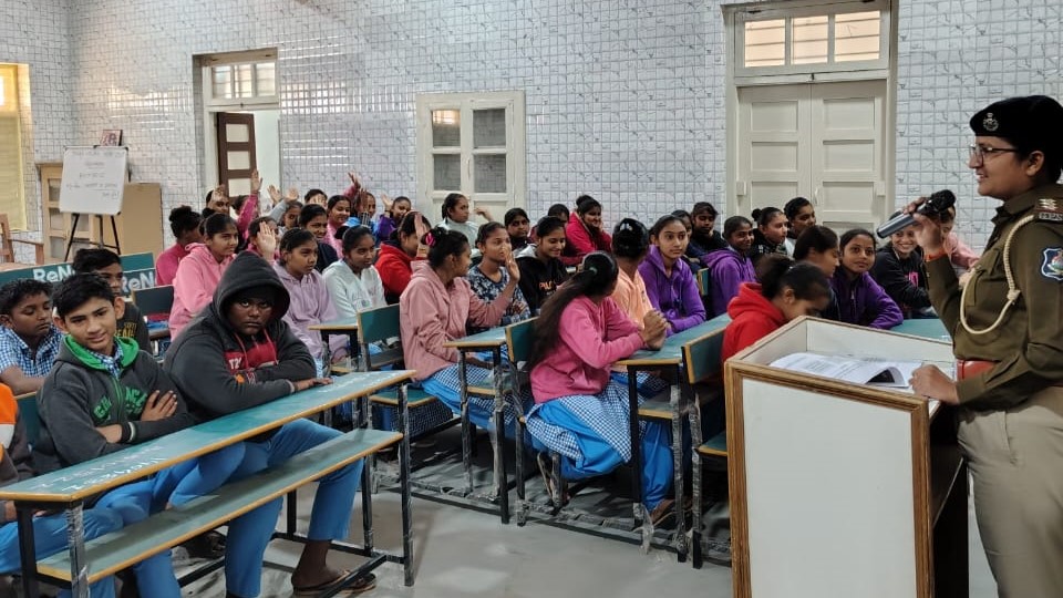 કેરીયરકોર્નર